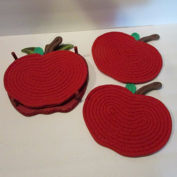 set 4 corded apple trivets in a wooden apple holder kitchen decor - Picture 1 of 9